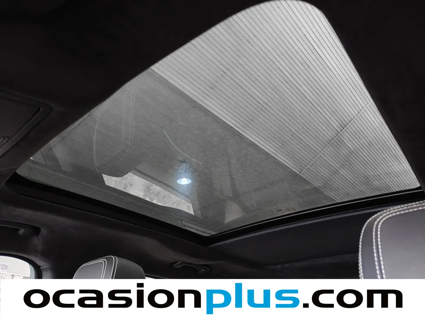 Foto Jaguar F-Pace Jaguar F-PACE 2.0L i4D R-Sport Auto (180 CV)