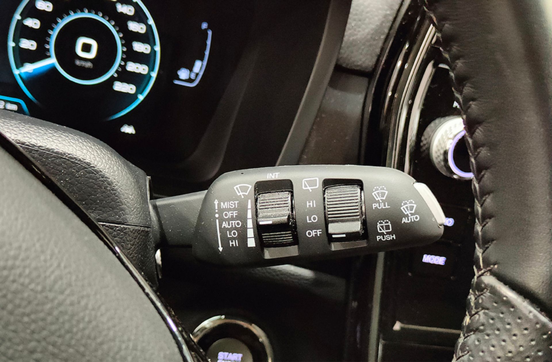 SsangYong Tivoli G15T Limited - foto 28