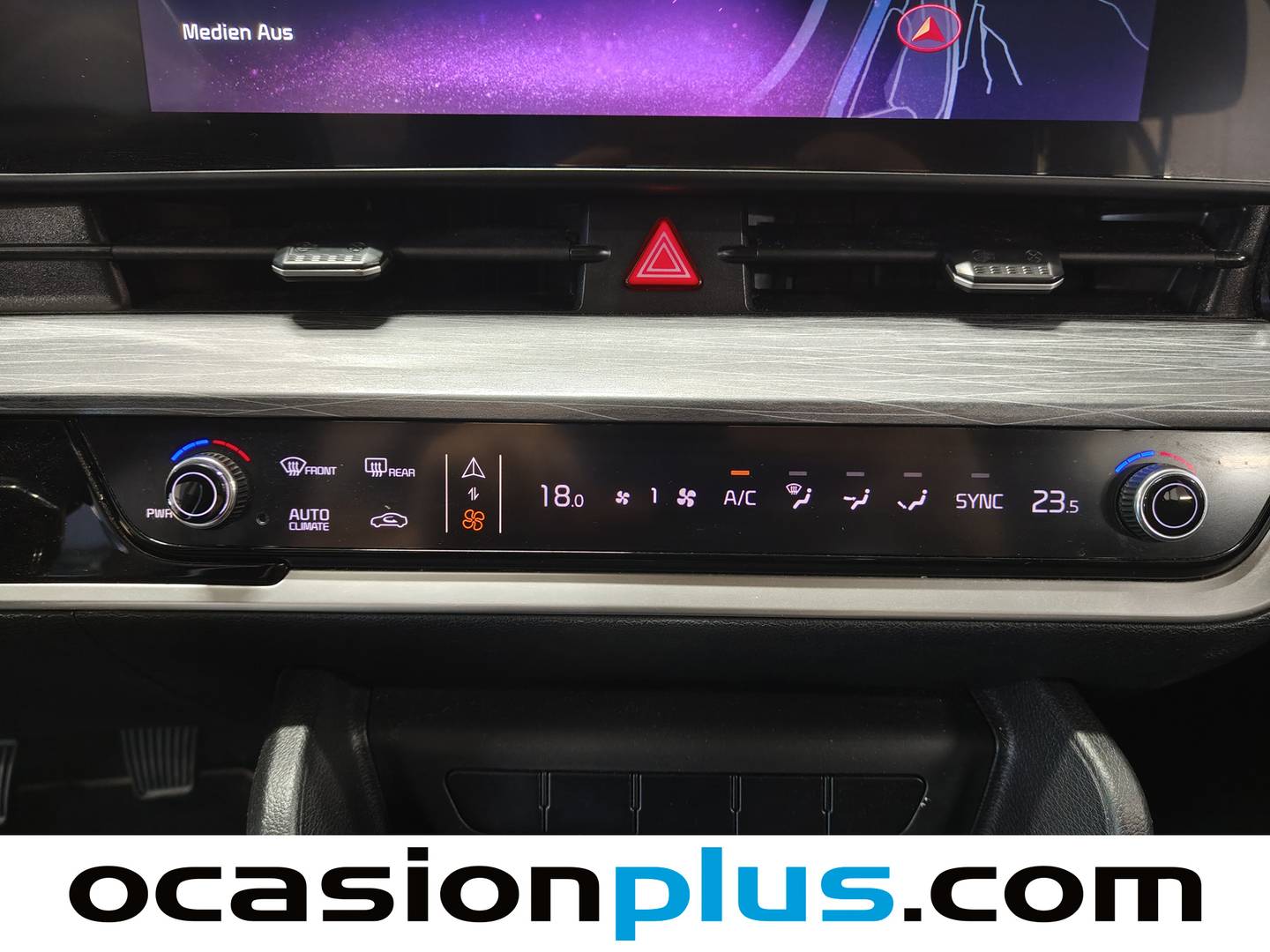 Foto KIA Sportage Kia Sportage 1.6 CRDi MHEV Business 4x2 (136 CV)