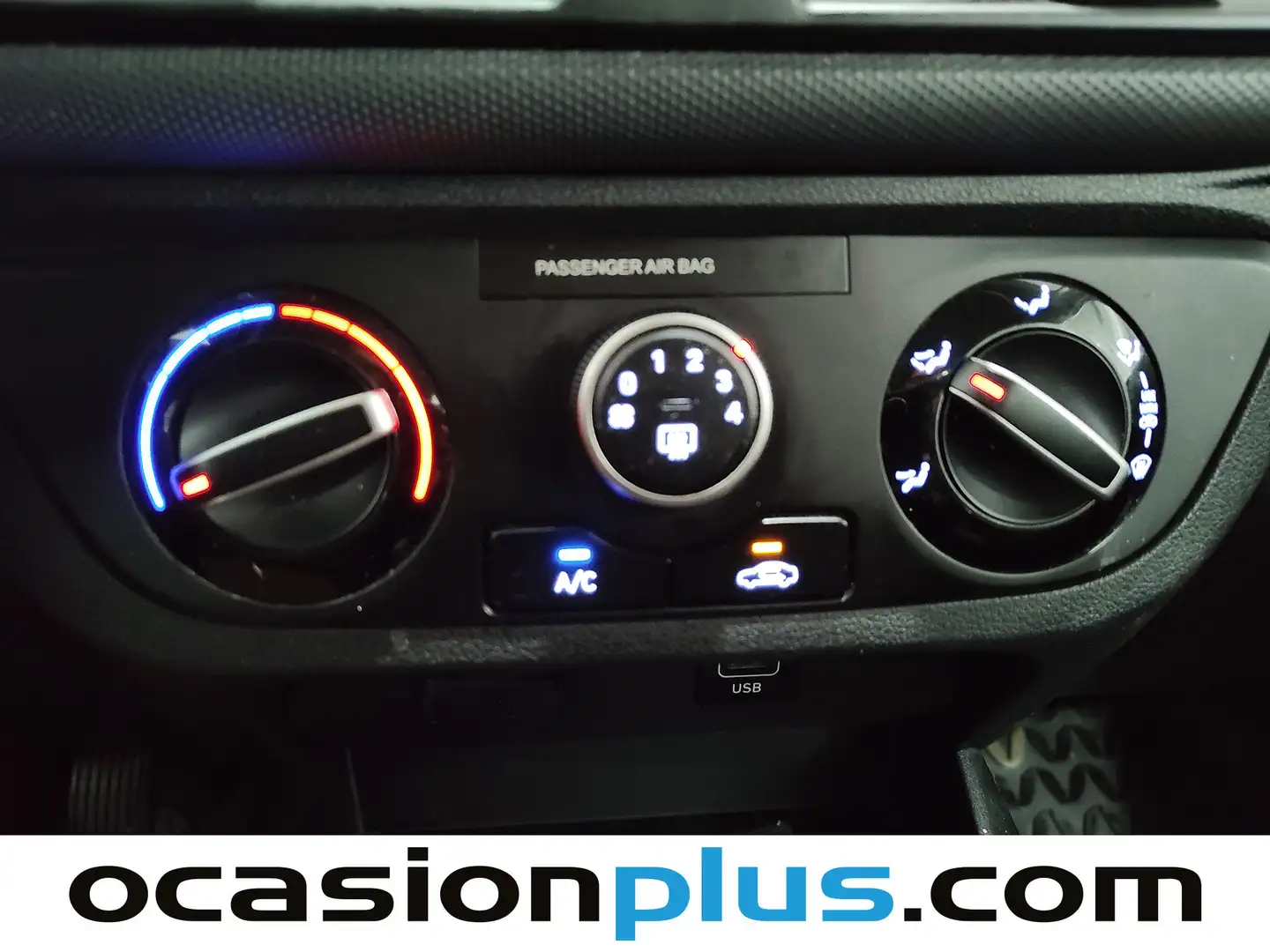 Foto Hyundai i10 Hyundai i10 1.2 Tecno 2C (84 CV)