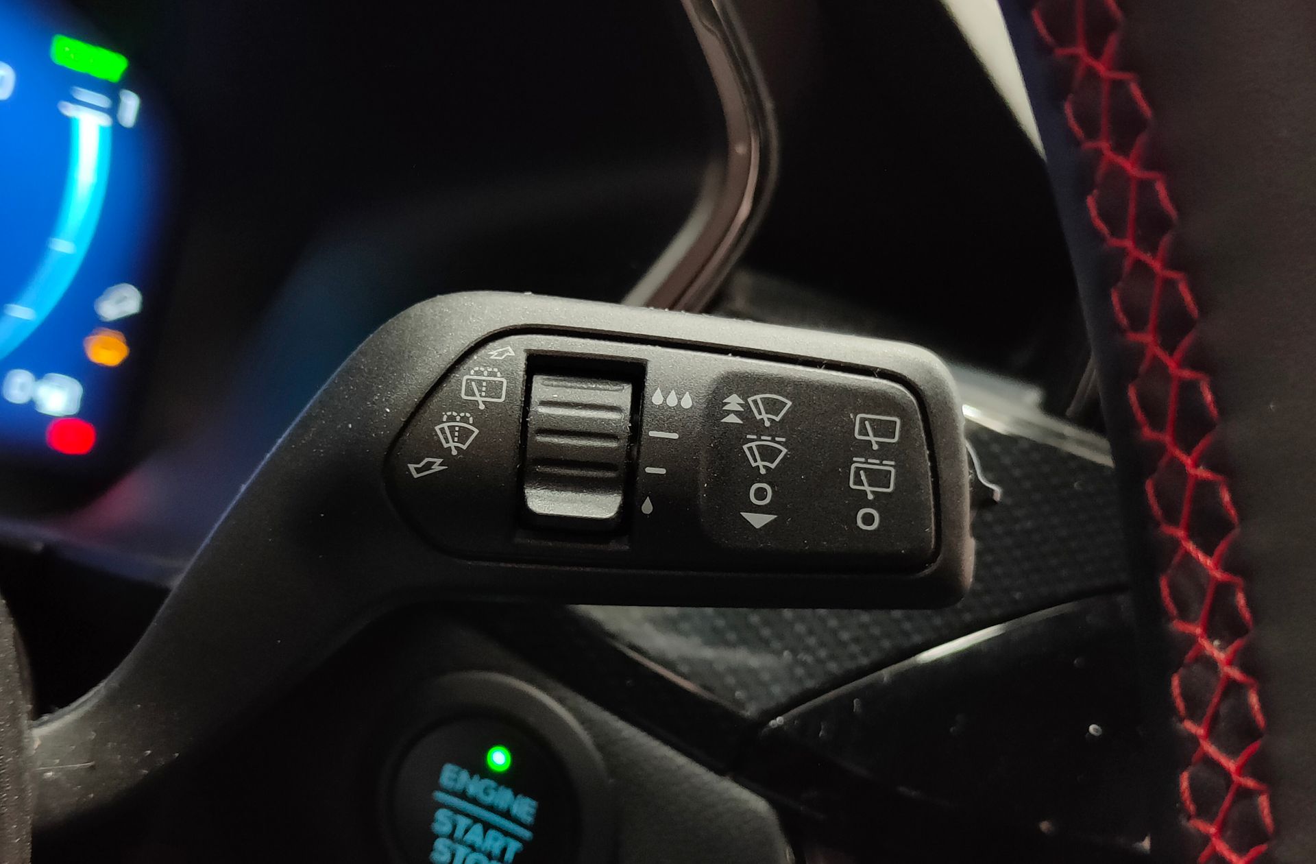 Ford Kuga 2.5 Duratec PHEV ST-Line X - foto 30