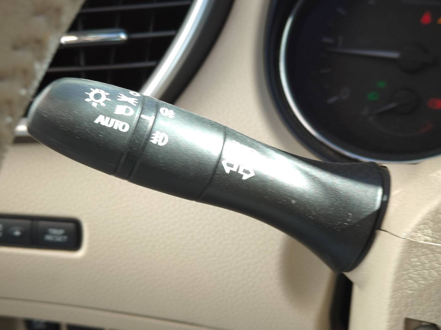 Nissan X-TRAIL Nissan X-Trail 1.6 dCi Tekna 4x2 XTronic (130 CV) 7 Plazas 2015