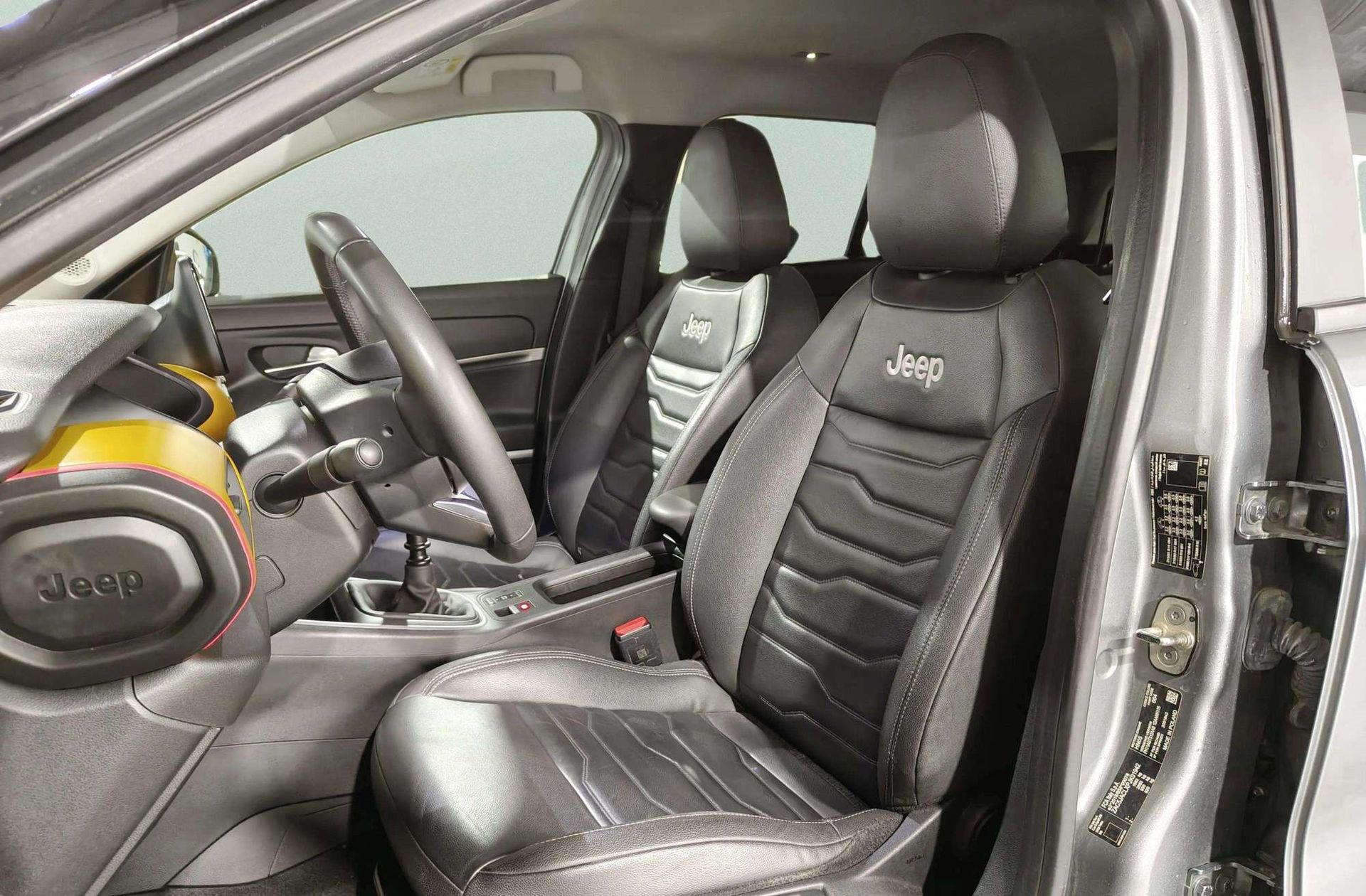 Jeep Avenger 1.2 G Summit - foto 17