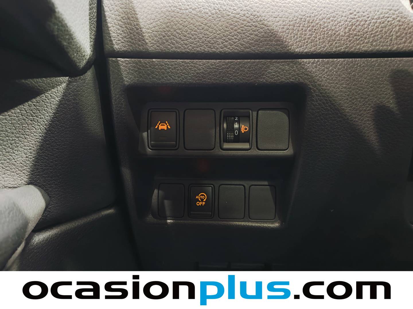 Acabados Nissan QASHQAI Nissan Qashqai dCi 115 N-Connecta (115 CV)