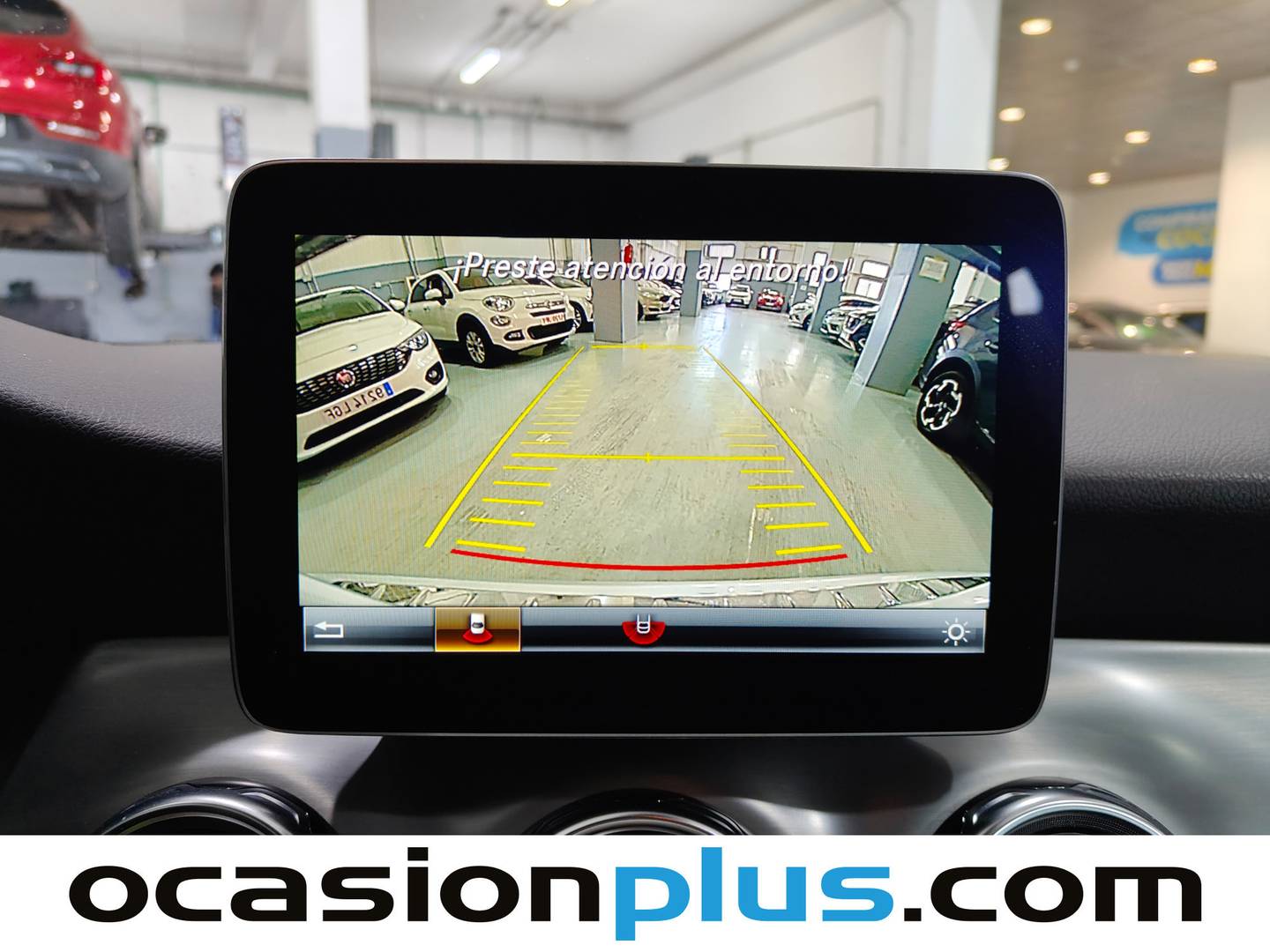 Equipamiento del Mercedes GLA Mercedes GLA 180 (122 CV) Pack AMG