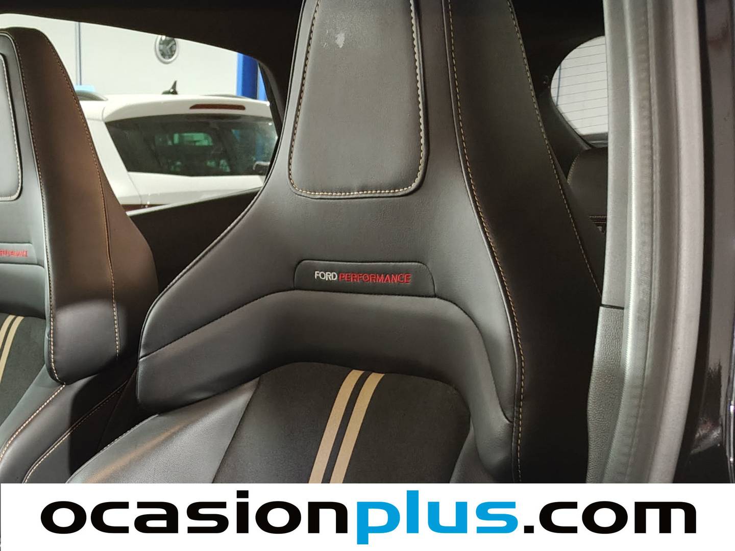 Foto Ford Puma Ford Puma 1.5 EcoBoost ST Gold Edition  (200 CV)