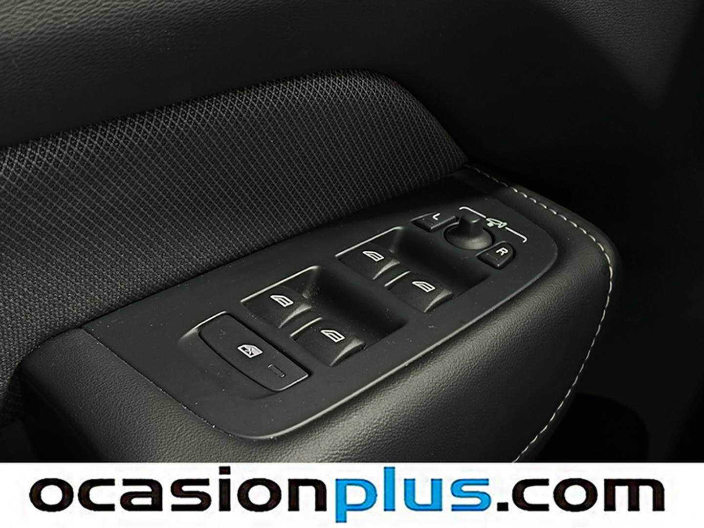 Foto Volvo XC60 Volvo XC60 B4 D R-Design Auto (197 CV)