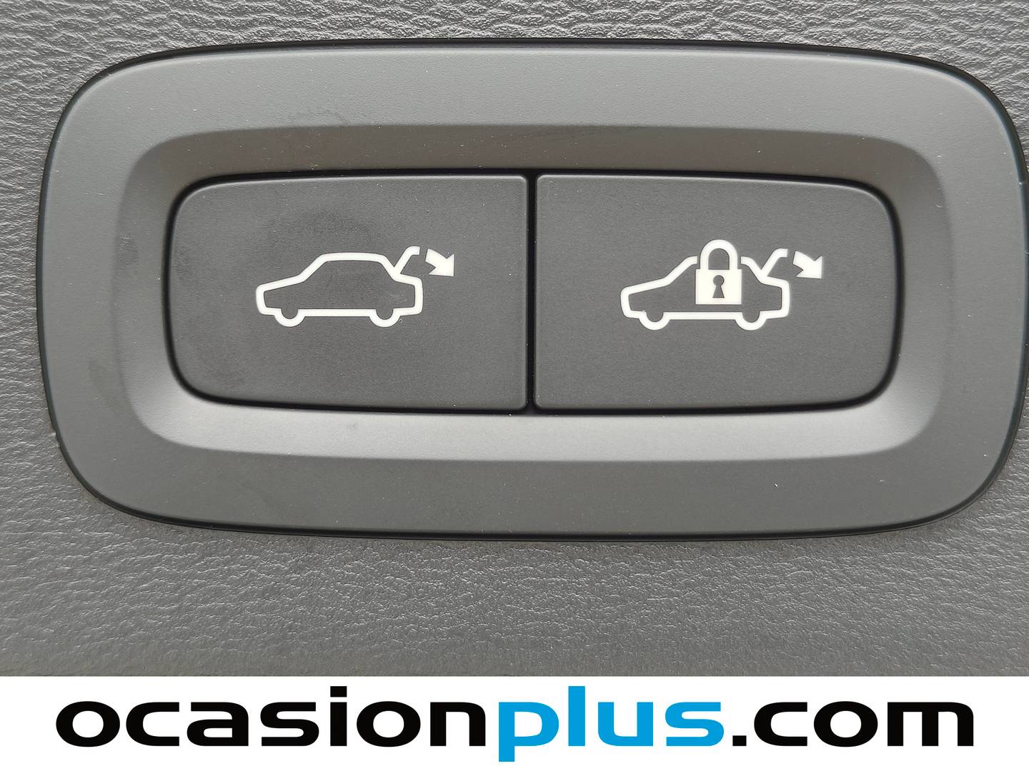 Volvo XC40 Volvo XC40 B3 Gasolina Mild hybrid Plus Dark Auto (163 CV) 2026