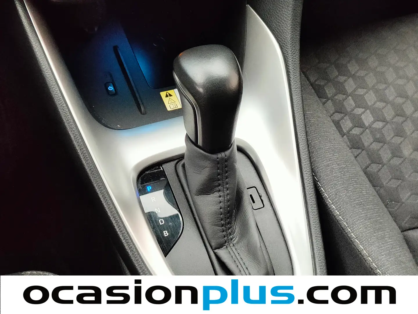 Foto Toyota Yaris Toyota Yaris 120H Business Plus (116 CV)