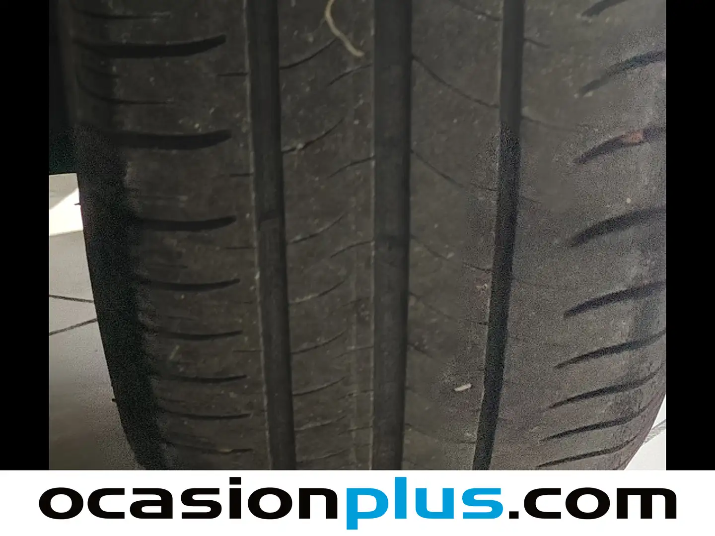 Foto Peugeot 208 Peugeot 208 BlueHDi 100 Tech Edition 99 CV)