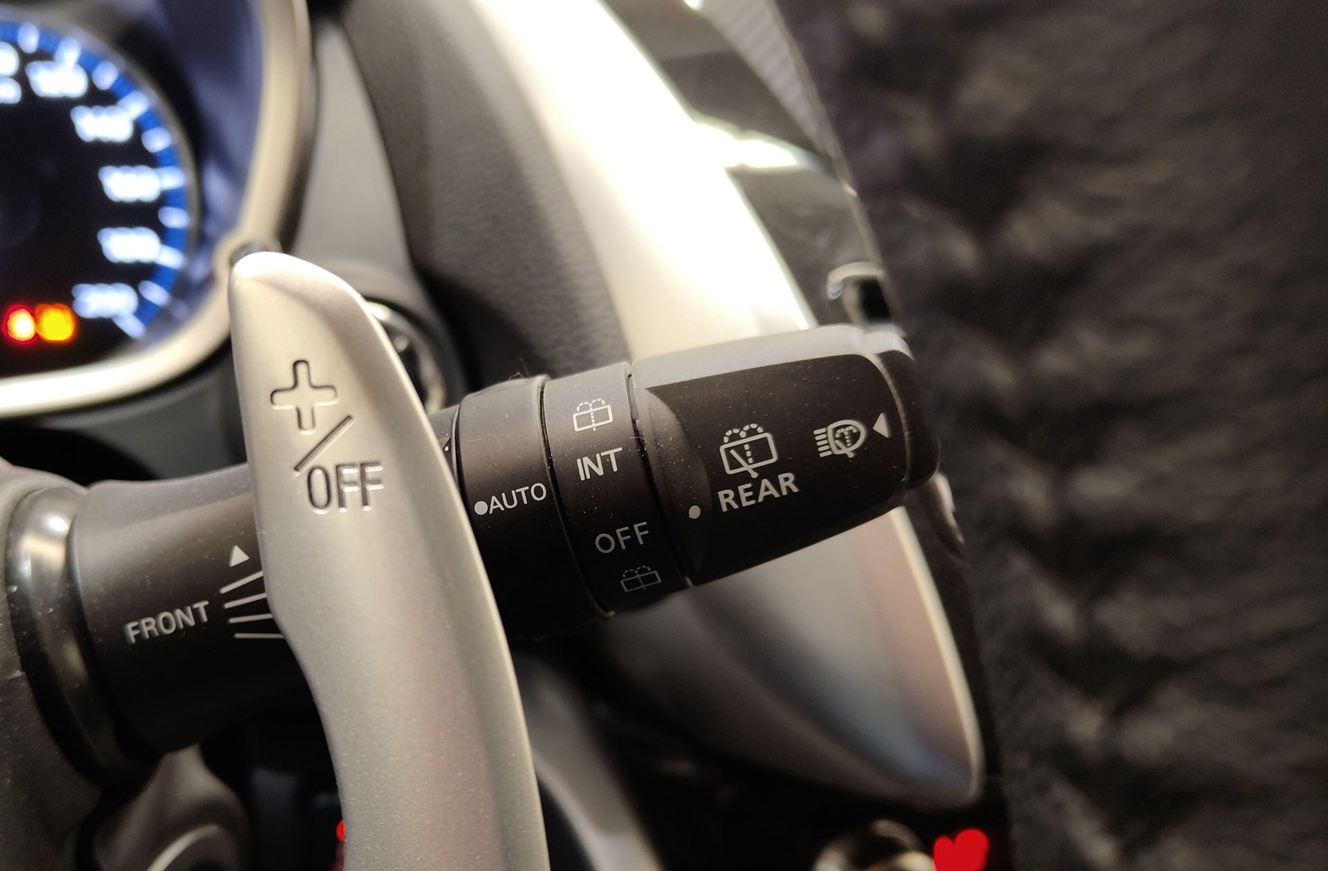 Mitsubishi Eclipse Cross 2.4 PHEV Kaiteki 4WD - foto 28