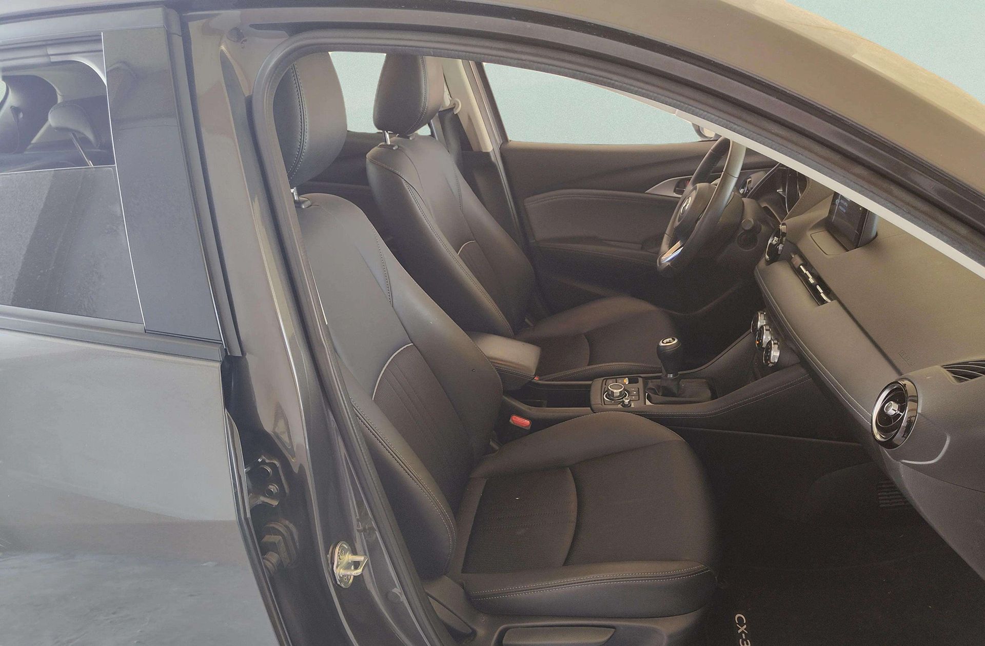 Mazda CX-3 2.0 G Zenith 2WD - foto 19