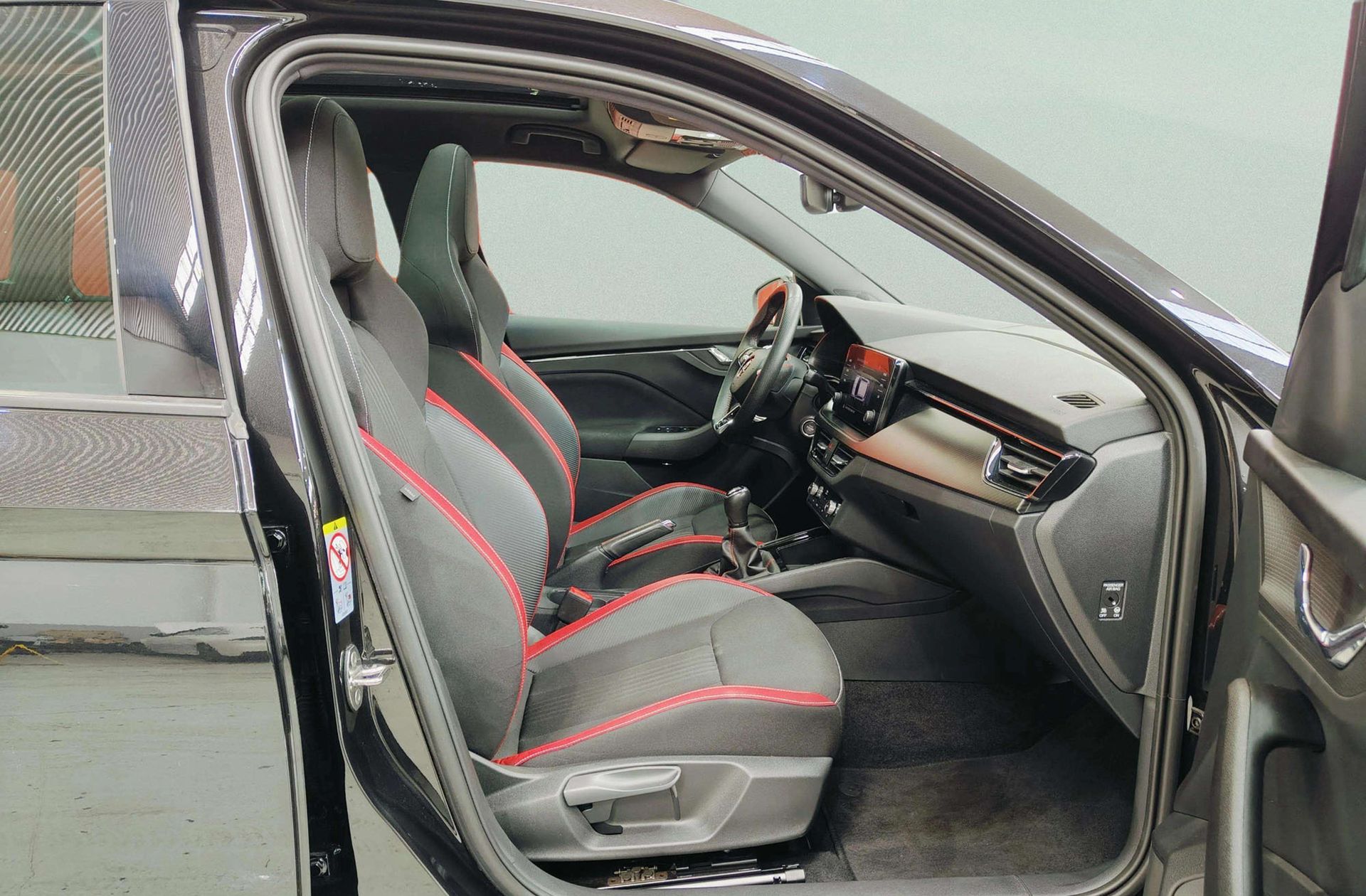 Škoda Kamiq 1.5 TSI Monte Carlo - foto 19