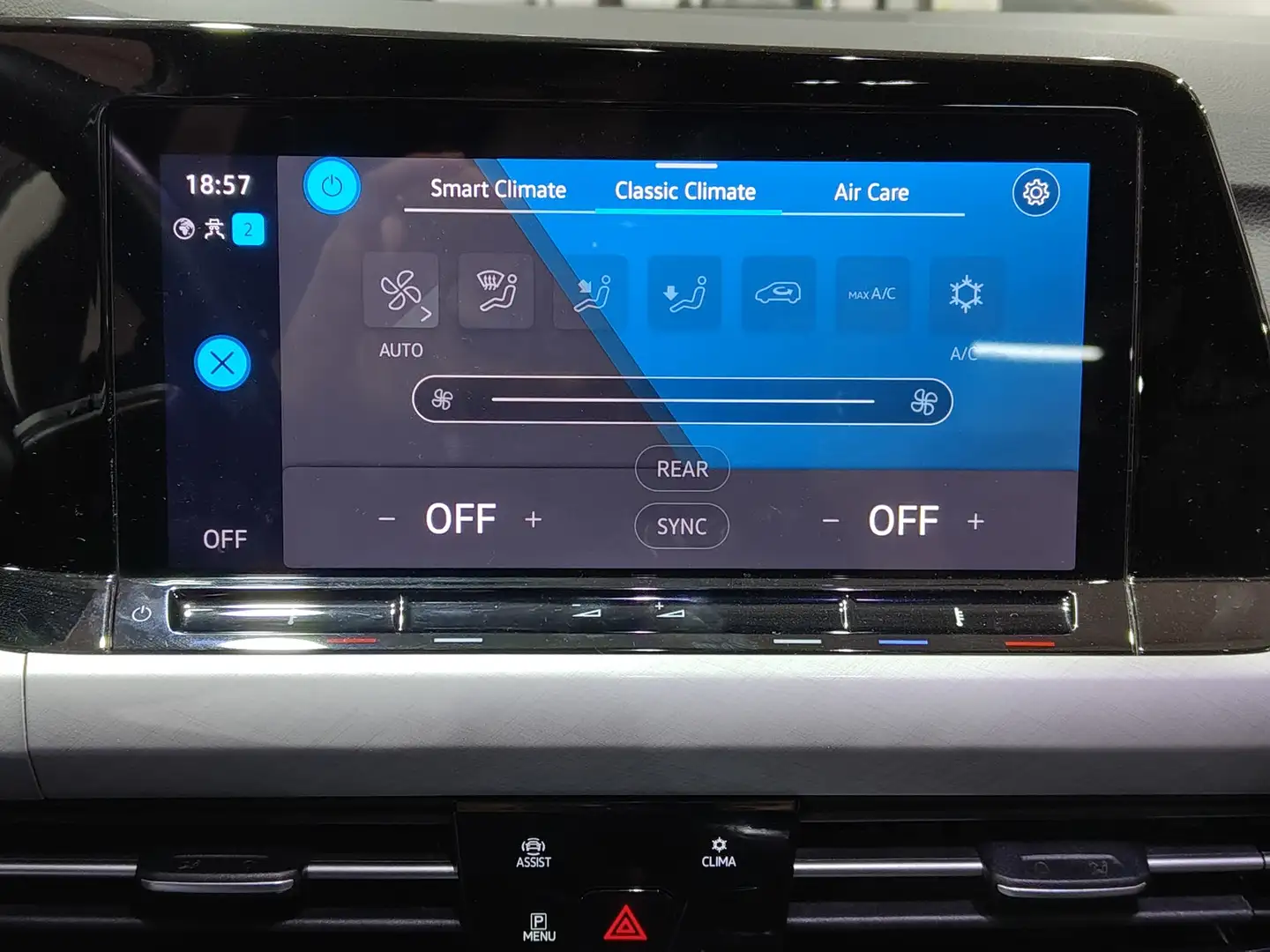 Foto Volkswagen Golf Volkswagen Golf Life 2.0 TDI (115 CV)