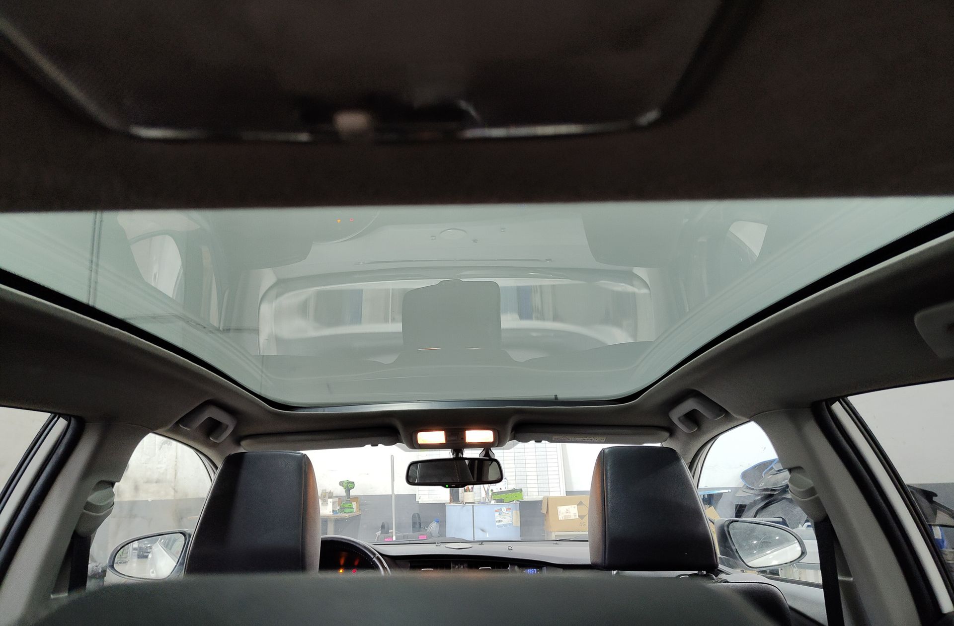 Toyota Auris Hybrid Advance - foto 6