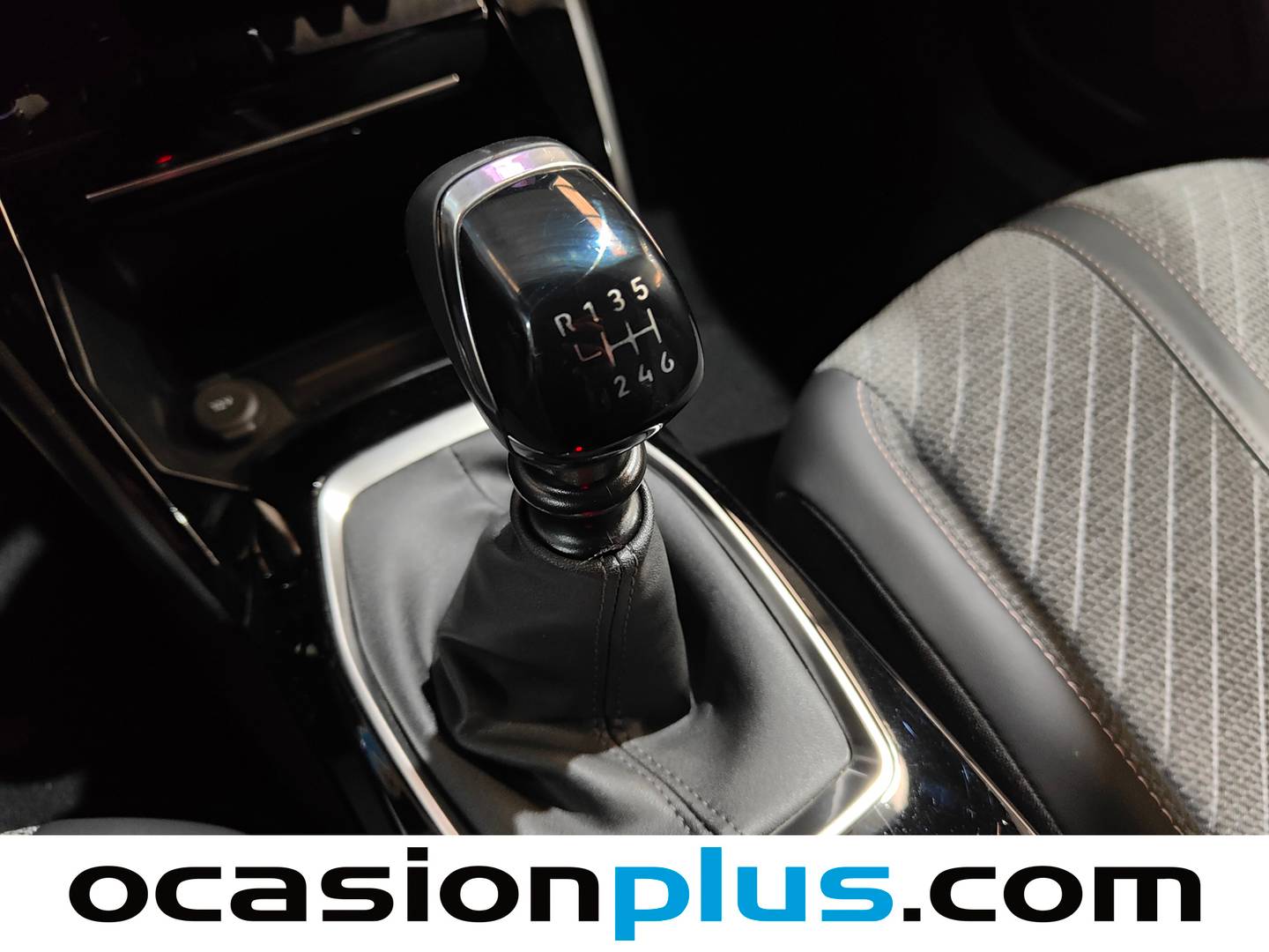 Foto Peugeot 2008 Peugeot 2008 PureTech 100 S&S Allure (100 CV)