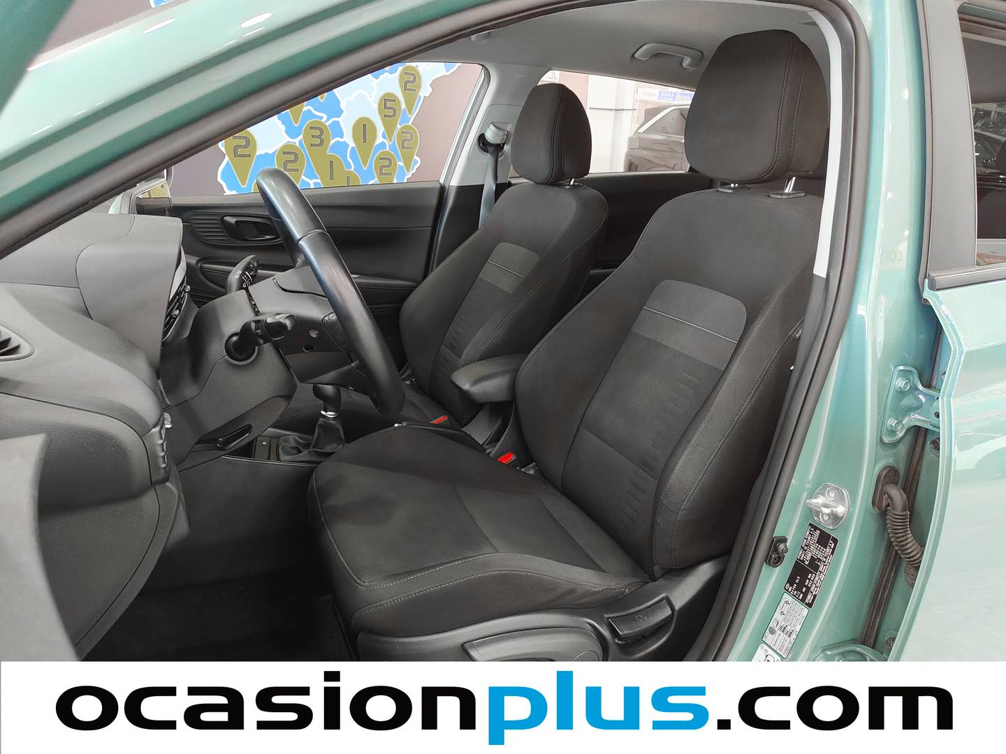 Foto asientos delanteros Hyundai Bayon Hyundai Bayon 1.2 MPI Maxx (79 CV)