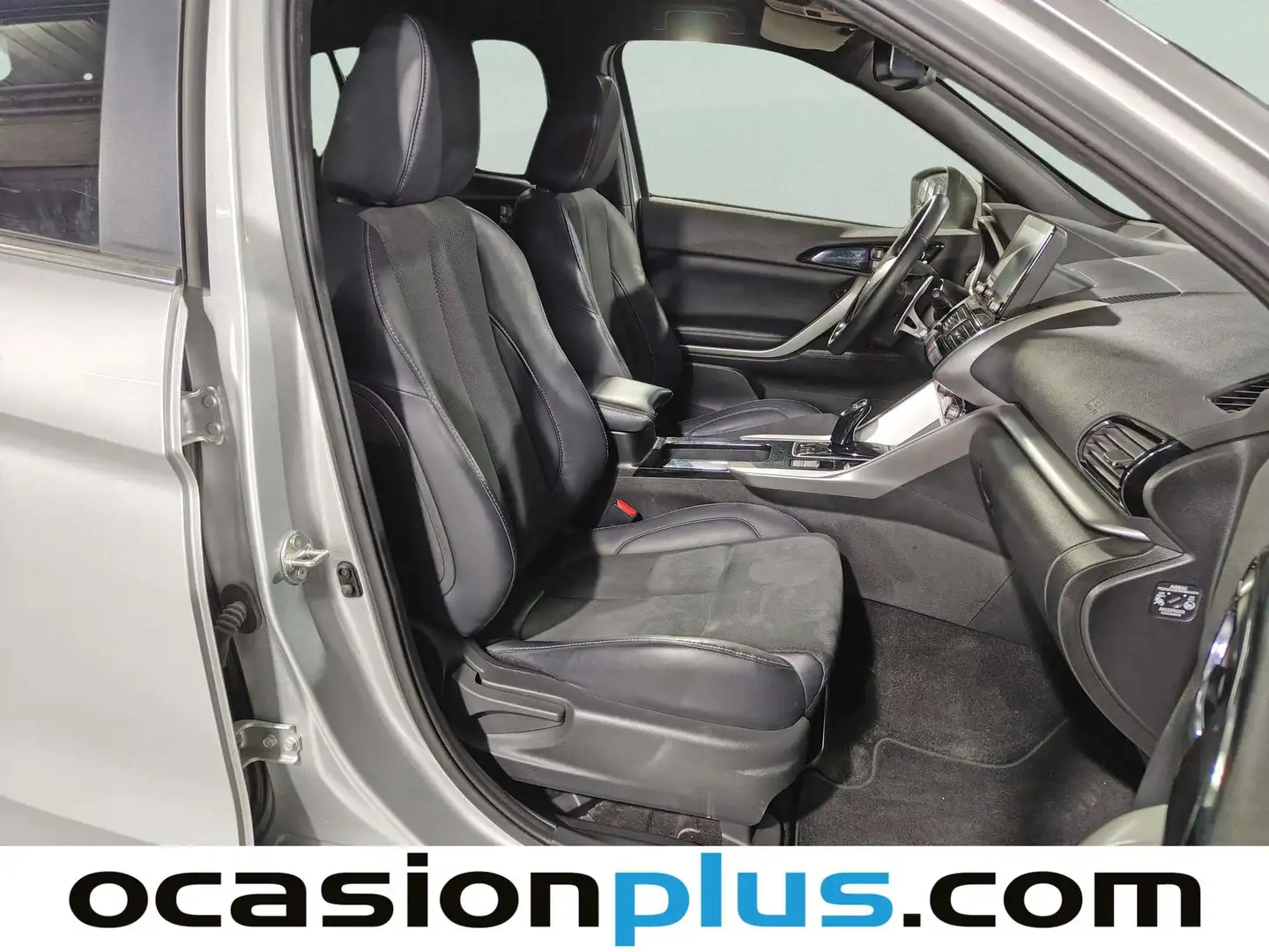 Foto Mitsubishi Eclipse Cross Mitsubishi Eclipse Cross 2.4 PHEV Kaiteki+ 4WD Auto (188 CV)