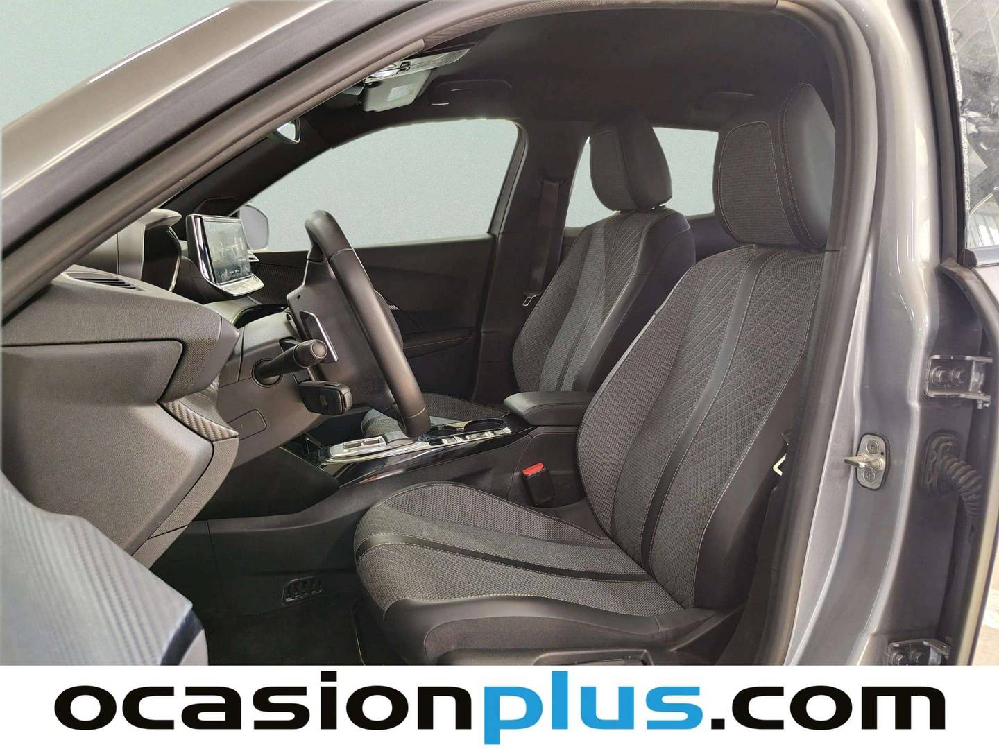 Foto asientos delanteros Peugeot 2008 Peugeot 2008 Allure Hybrid eDCS6 (145 CV)