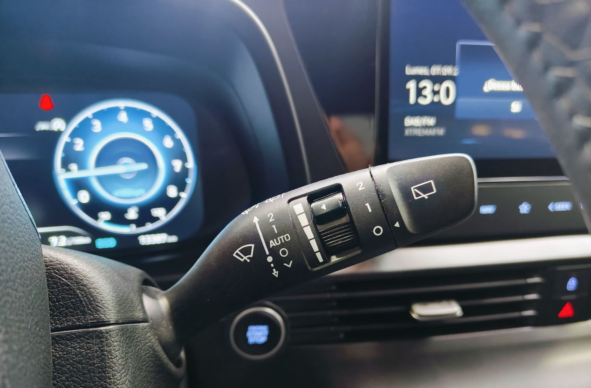Hyundai Bayon 1.0 T-GDi 48V Tecno DCT - foto 28