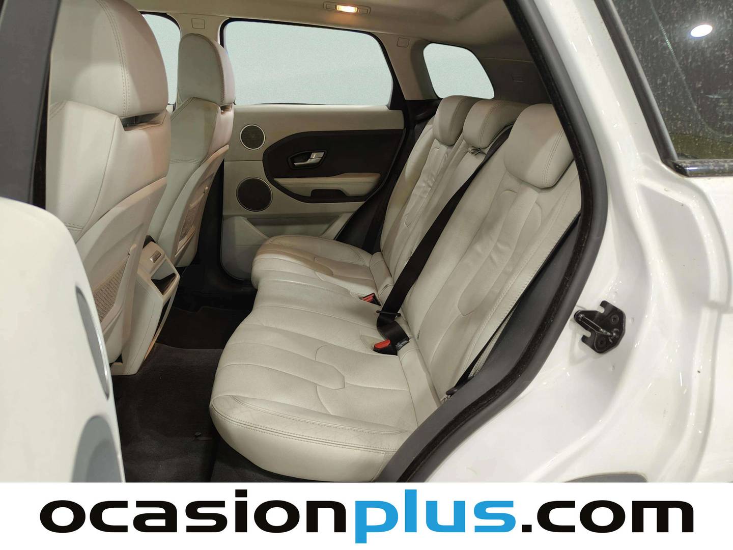 Foto asientos traseros Land Rover Range Rover Evoque Land Rover Range Rover Evoque 2.2L TD4 Pure 4x4 Auto (150 CV)