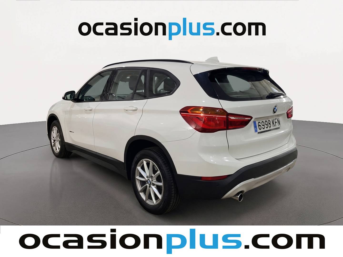Foto trasera BMW X1 BMW X1 sDrive18d Business (150 CV) izquierda
