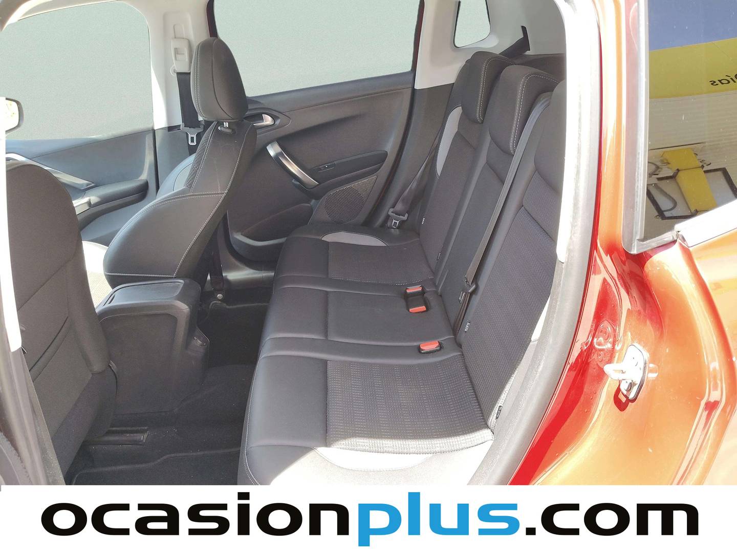 Foto asientos traseros Peugeot 2008 Peugeot 2008 BlueHDi 120 S&S Allure (120 CV)