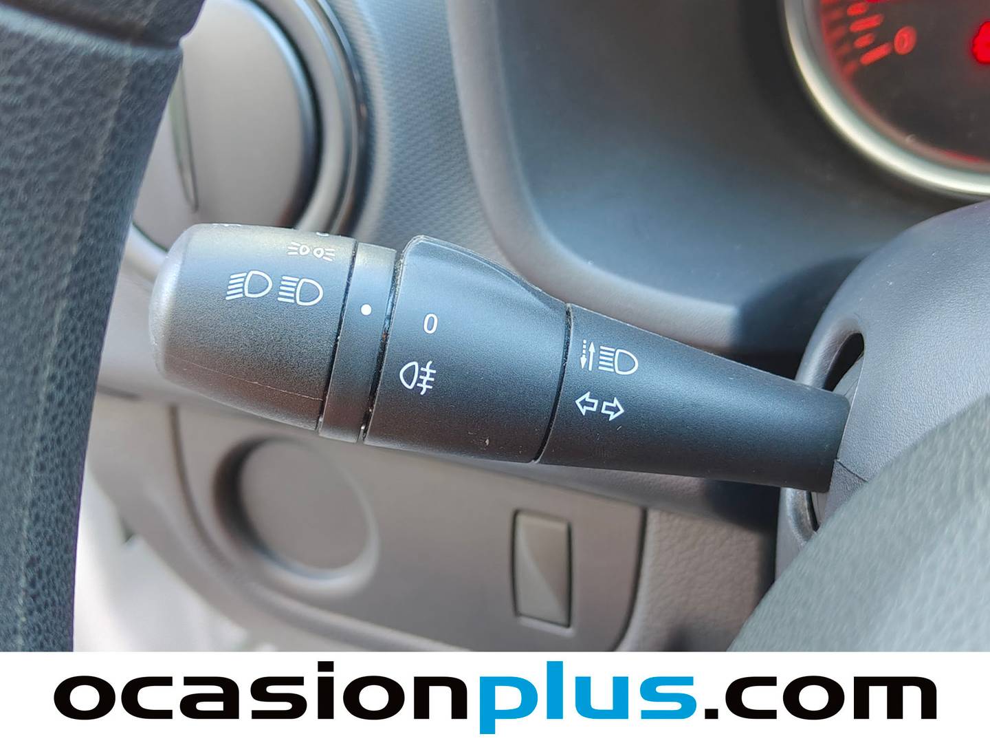 Equipamiento del Dacia Sandero Dacia Sandero Essential 1.0 (73 CV)