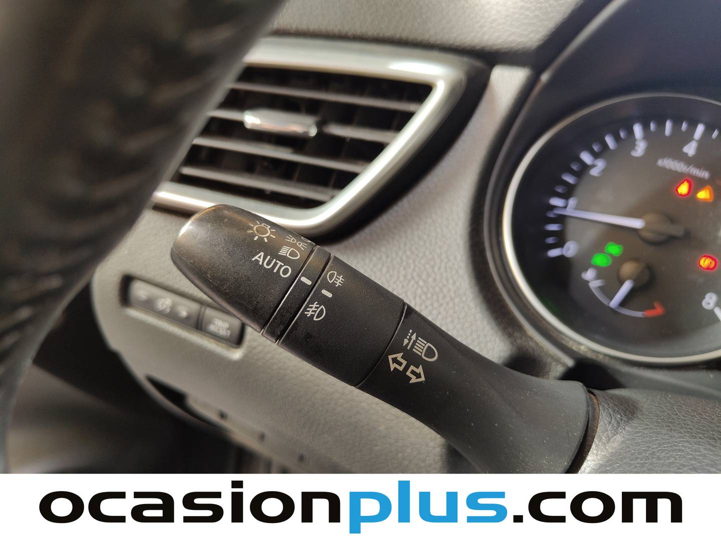 Accesorios del Nissan QASHQAI Nissan Qashqai DIG-T 115 N-Connecta (115 CV)