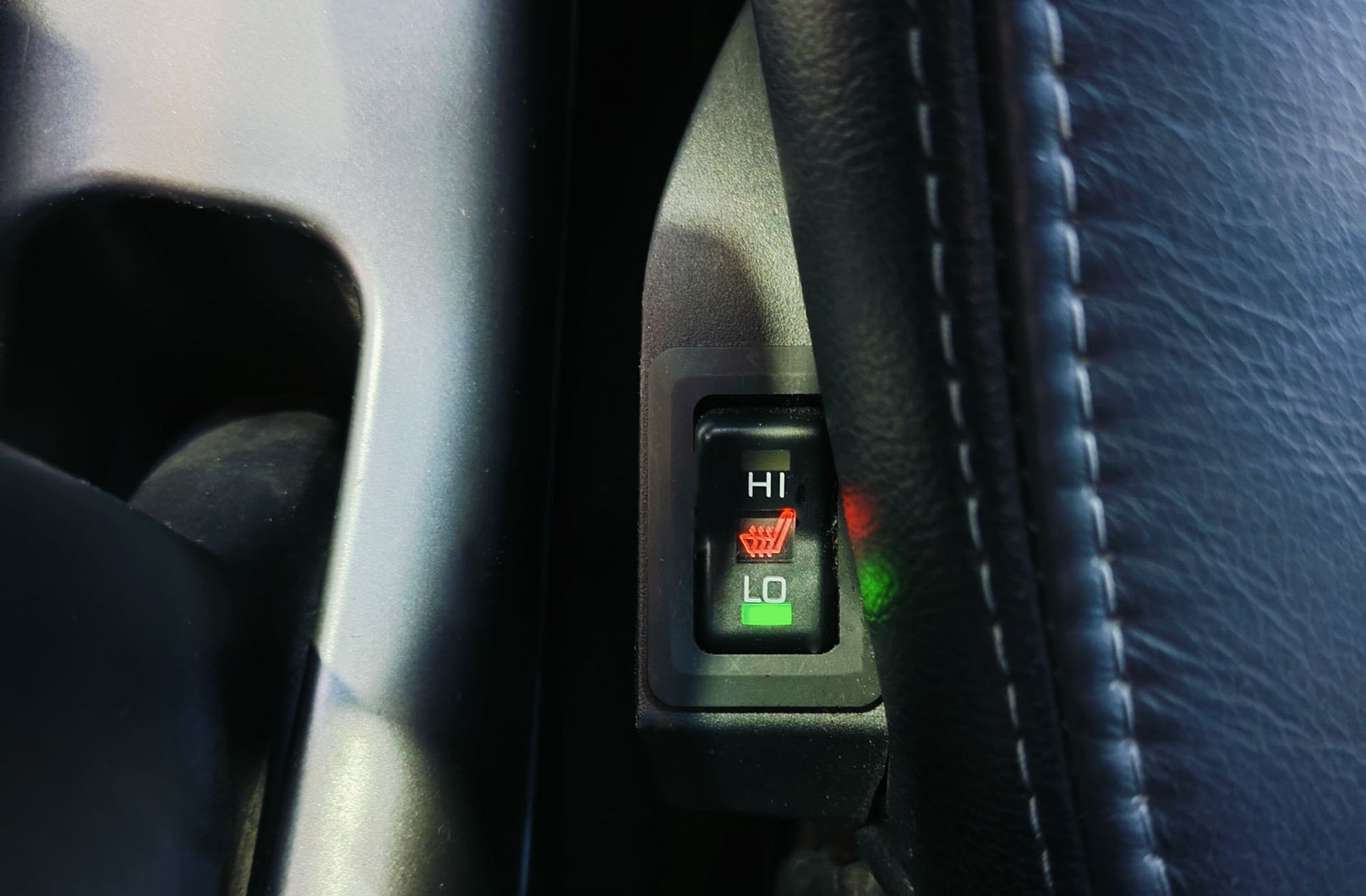 Peugeot 4007 2.2 HDi Sport Pack DCS 7 plazas - foto 8