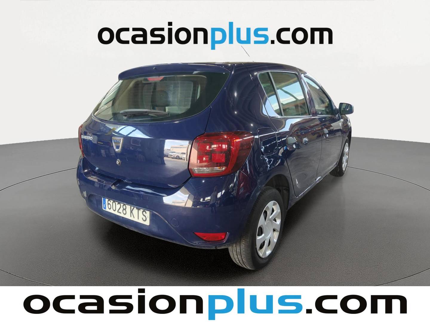 Foto trasera Dacia Sandero Dacia Sandero Essential 1.0 (73 CV) derecha