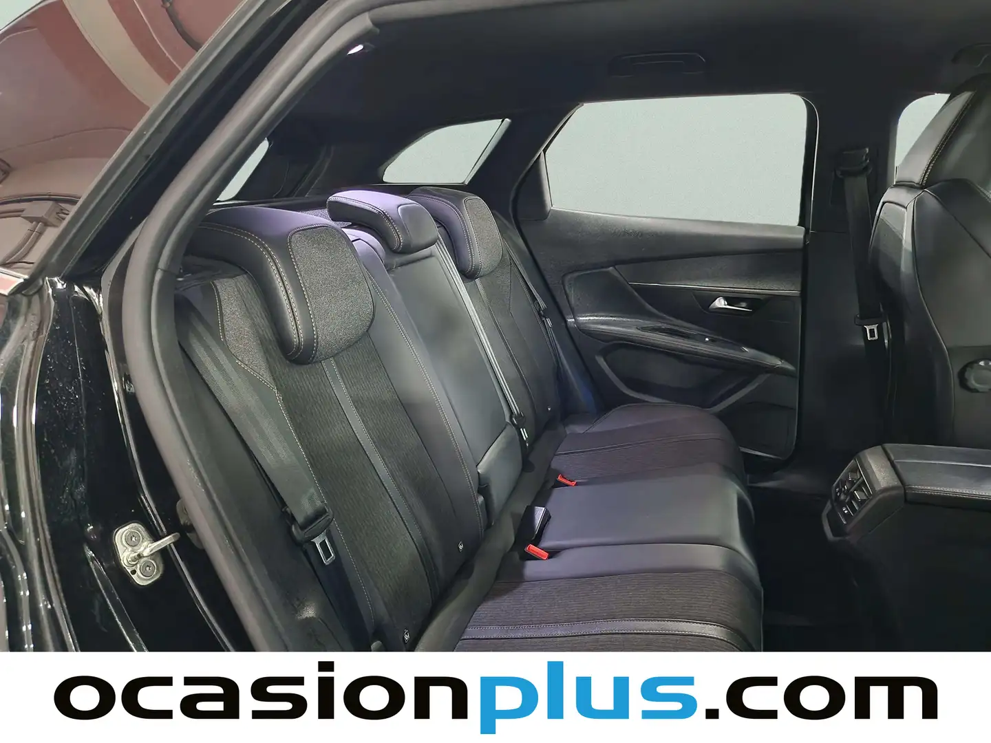 Foto Peugeot 3008 Peugeot 3008 BlueHDI 130 S&S GT Line EAT8 (130 CV)