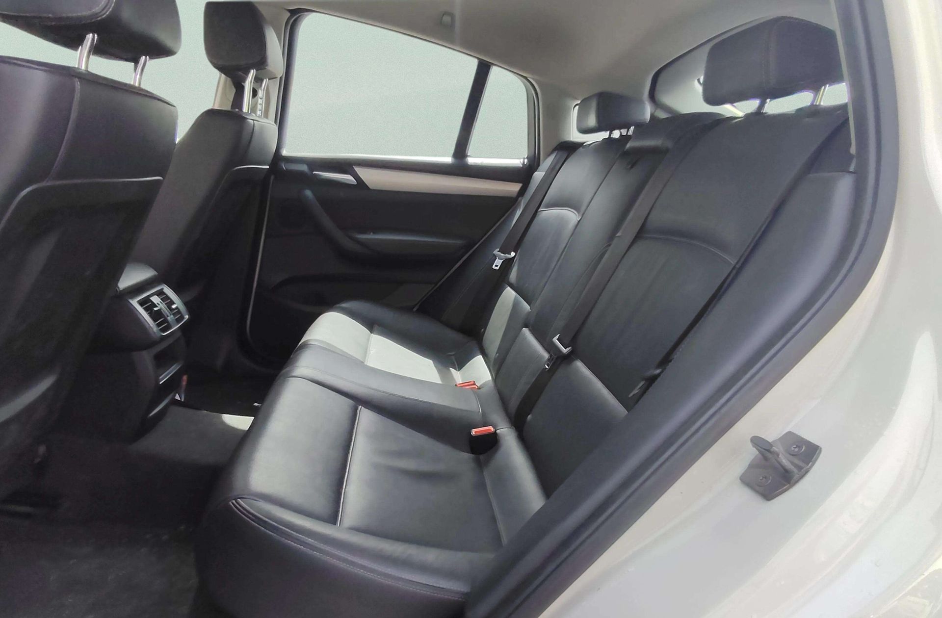 BMW X4 xDrive20i - foto 13