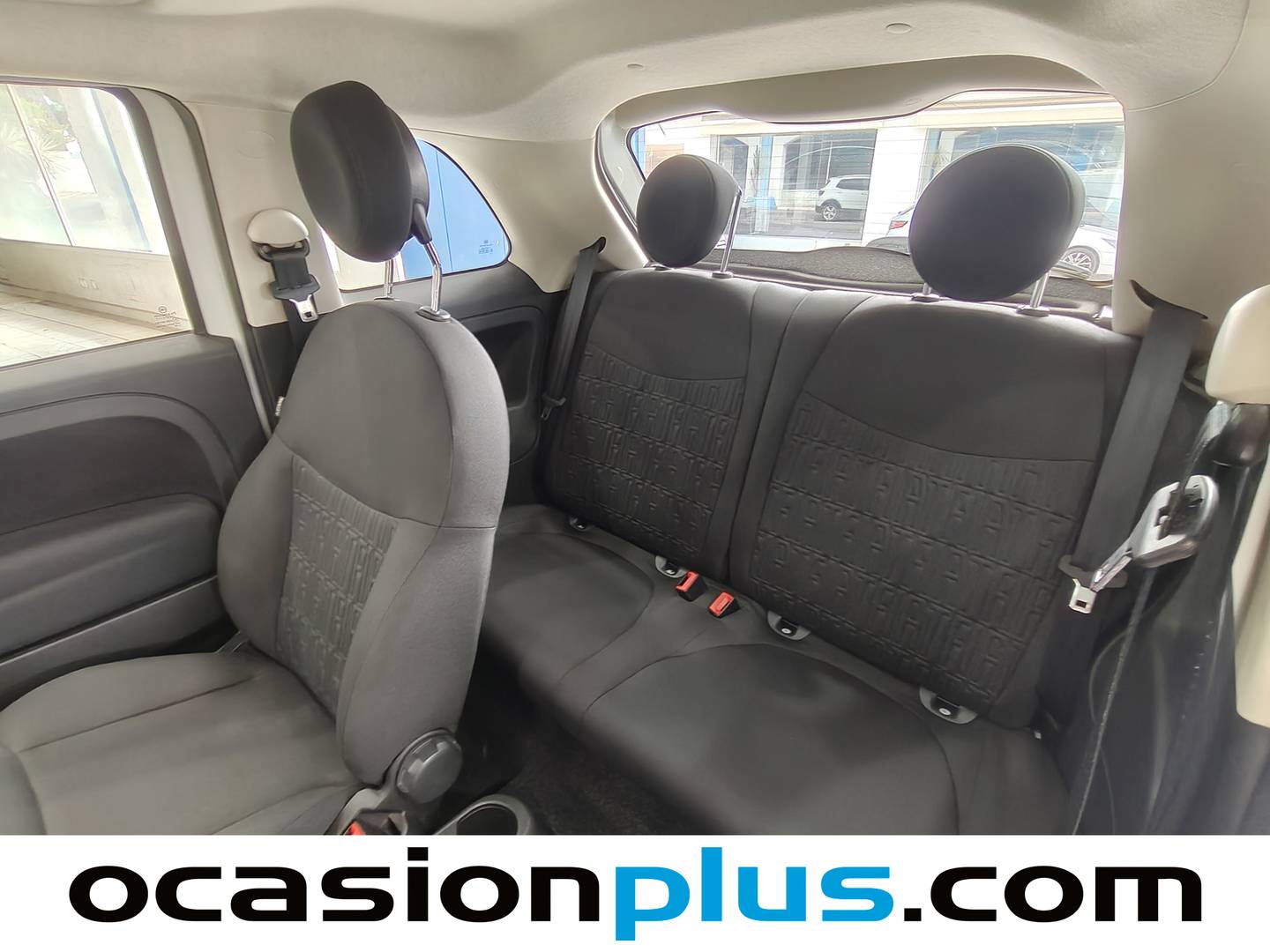 Foto asientos traseros Fiat 500 Fiat 500 1.0 Hybrid Dolcevita (70 CV)