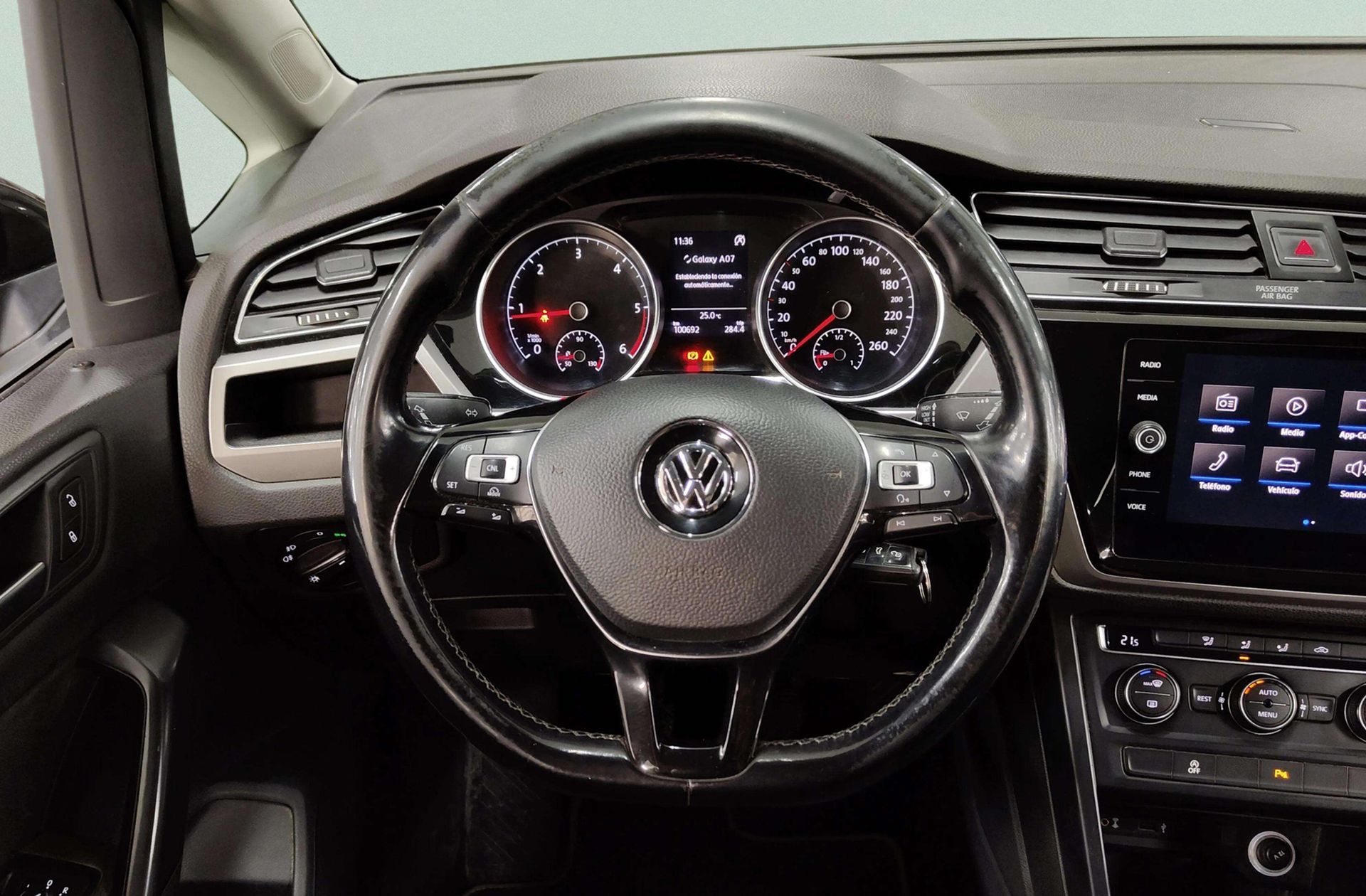 Volkswagen Touran Business 1.6 TDI 7 plazas - foto 21