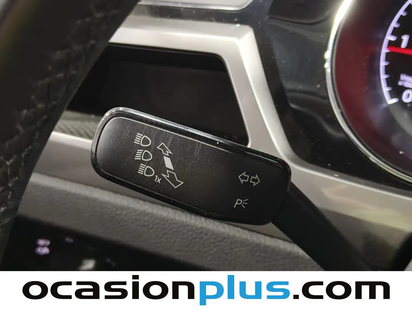 Foto Volkswagen Touran Volkswagen Touran Business 2.0 TDI (122 CV)