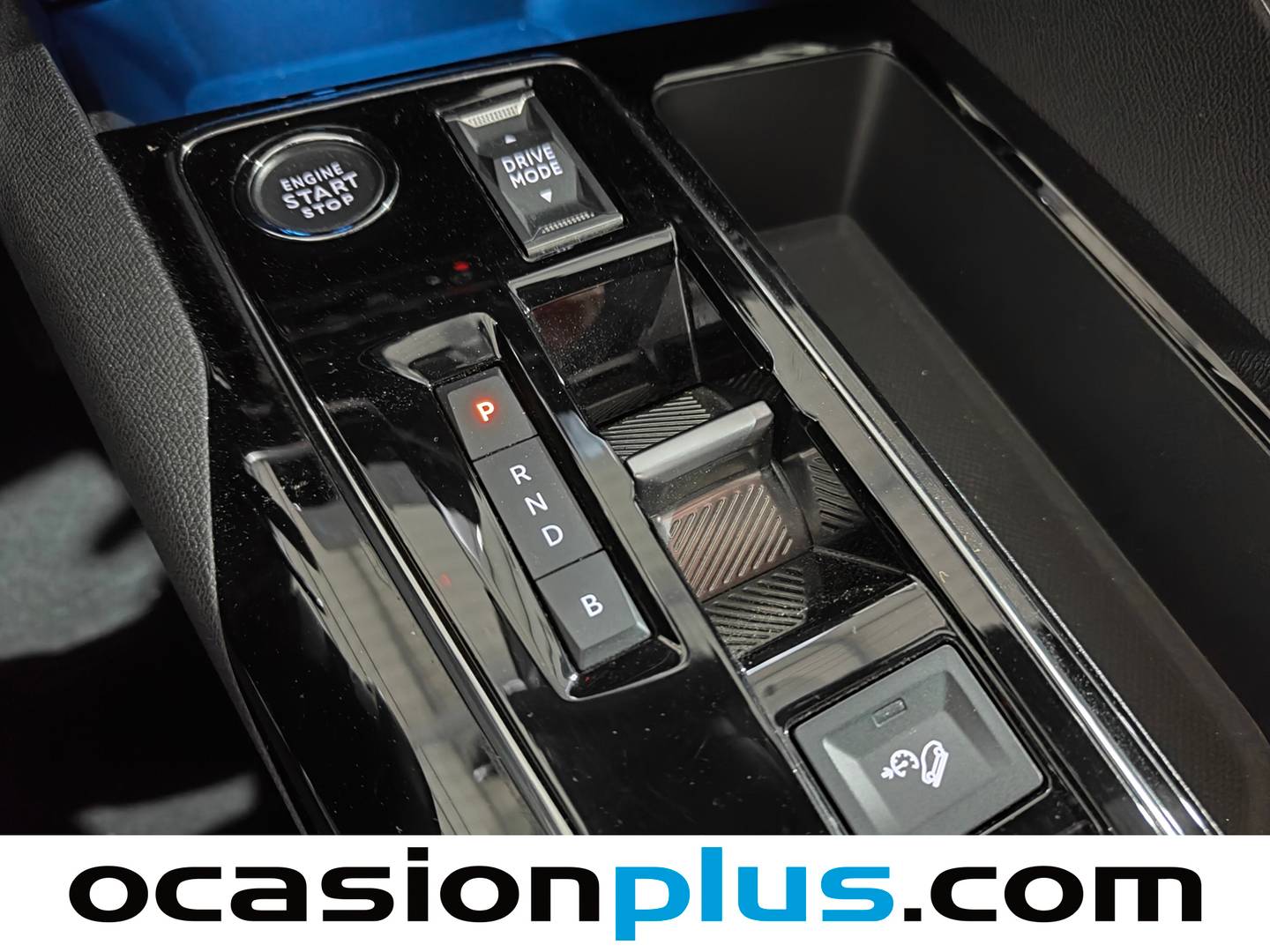 Foto Peugeot 3008 Hybrid Peugeot 3008 Hybrid 300 Allure Pack e-EAT8 (300 CV)