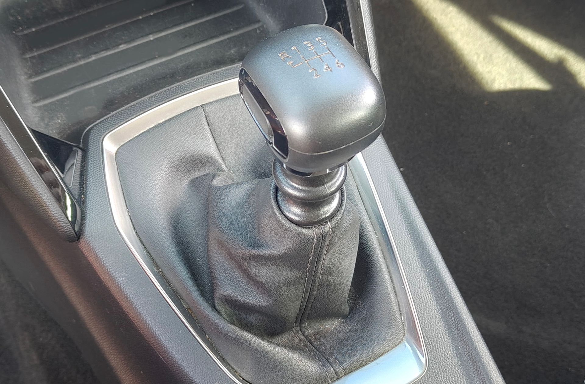 Peugeot 2008 PureTech 100 Active Pack - foto 5