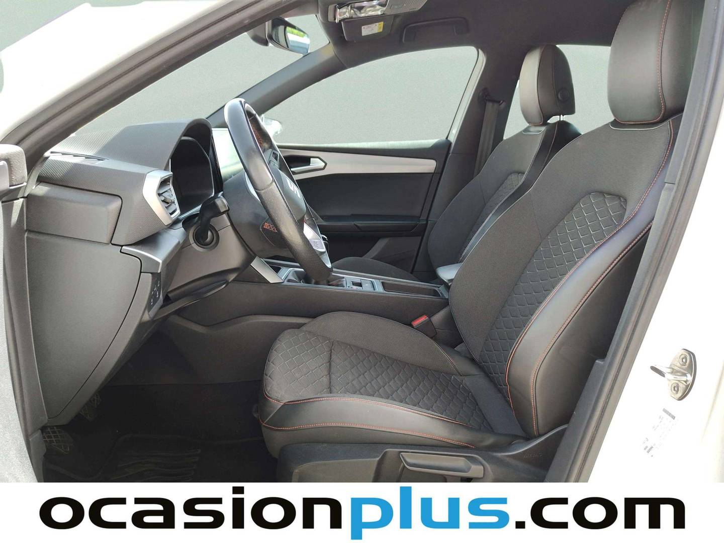 Foto asientos delanteros Seat León Seat León 1.5 TSI S&S FR Go L (150 CV)