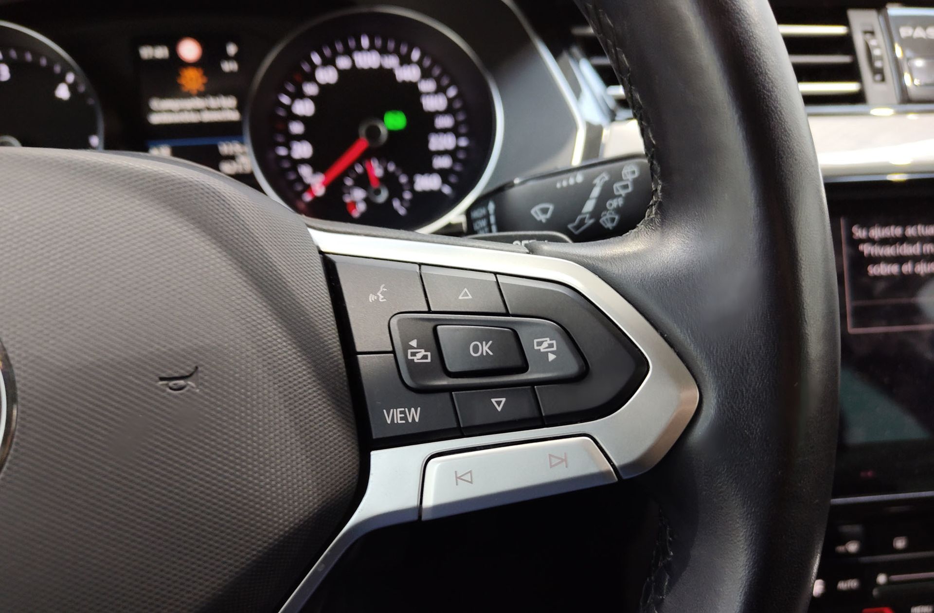 Volkswagen Passat Variant Executive 2.0 TDI DSG - foto 28