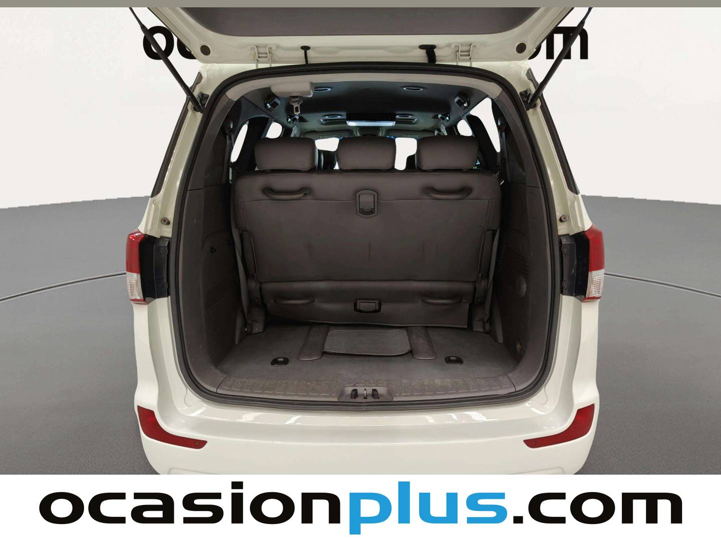 Fotos maletero SsangYong Rodius SsangYong Rodius 2.0 e-Xdi Limited 114 kW (155 CV)