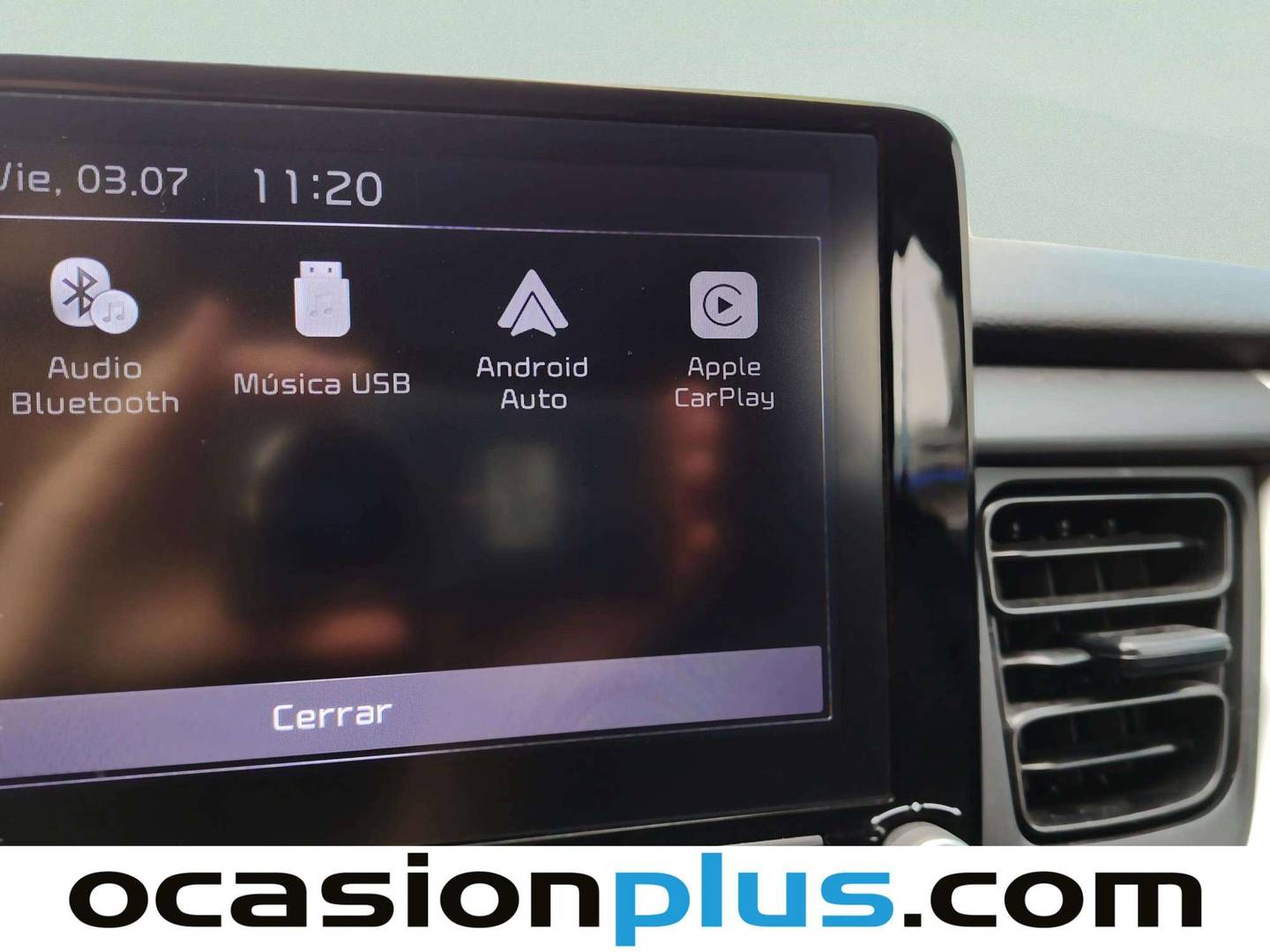 Extras y acabados del KIA Stonic KIA Stonic 1.0 T-GDi MHEV Concept Plus (100 CV)