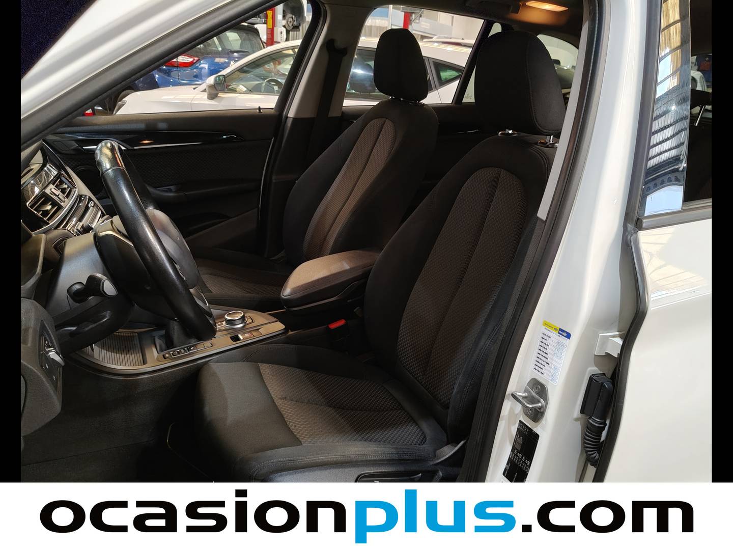 Foto asientos delanteros BMW X1 BMW X1 sDrive18i (140 CV)
