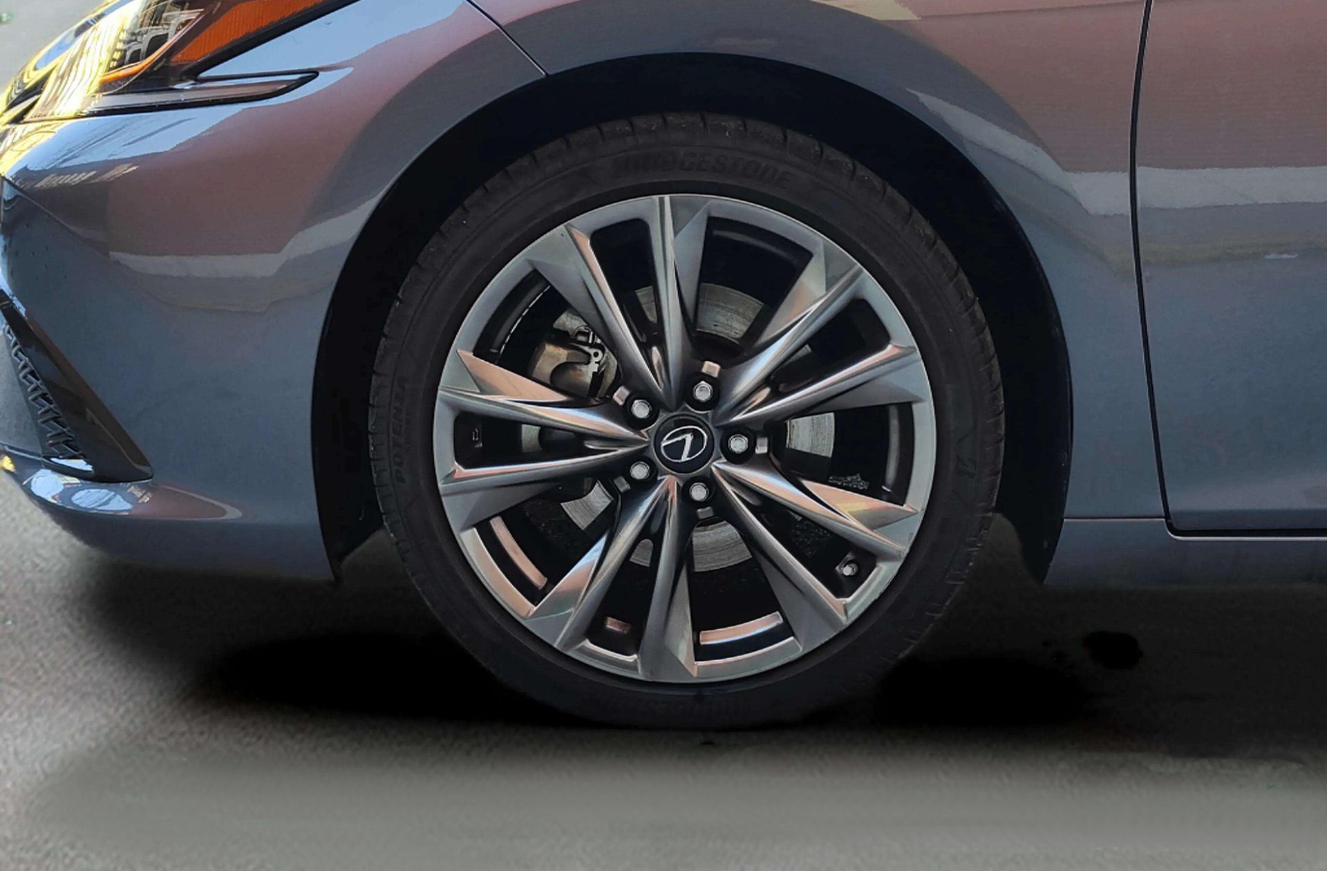 Lexus ES 300h F Sport - foto 40