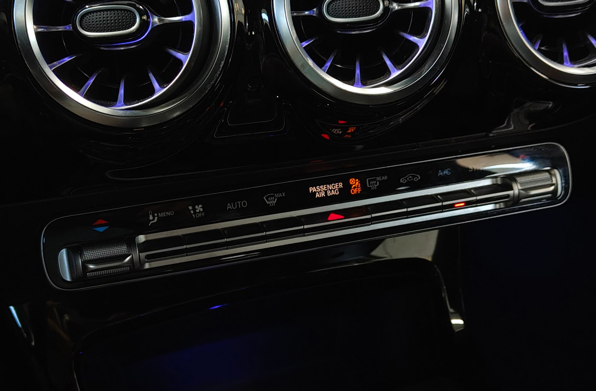 Mercedes-Benz Clase A 180 Pack AMG - foto 32