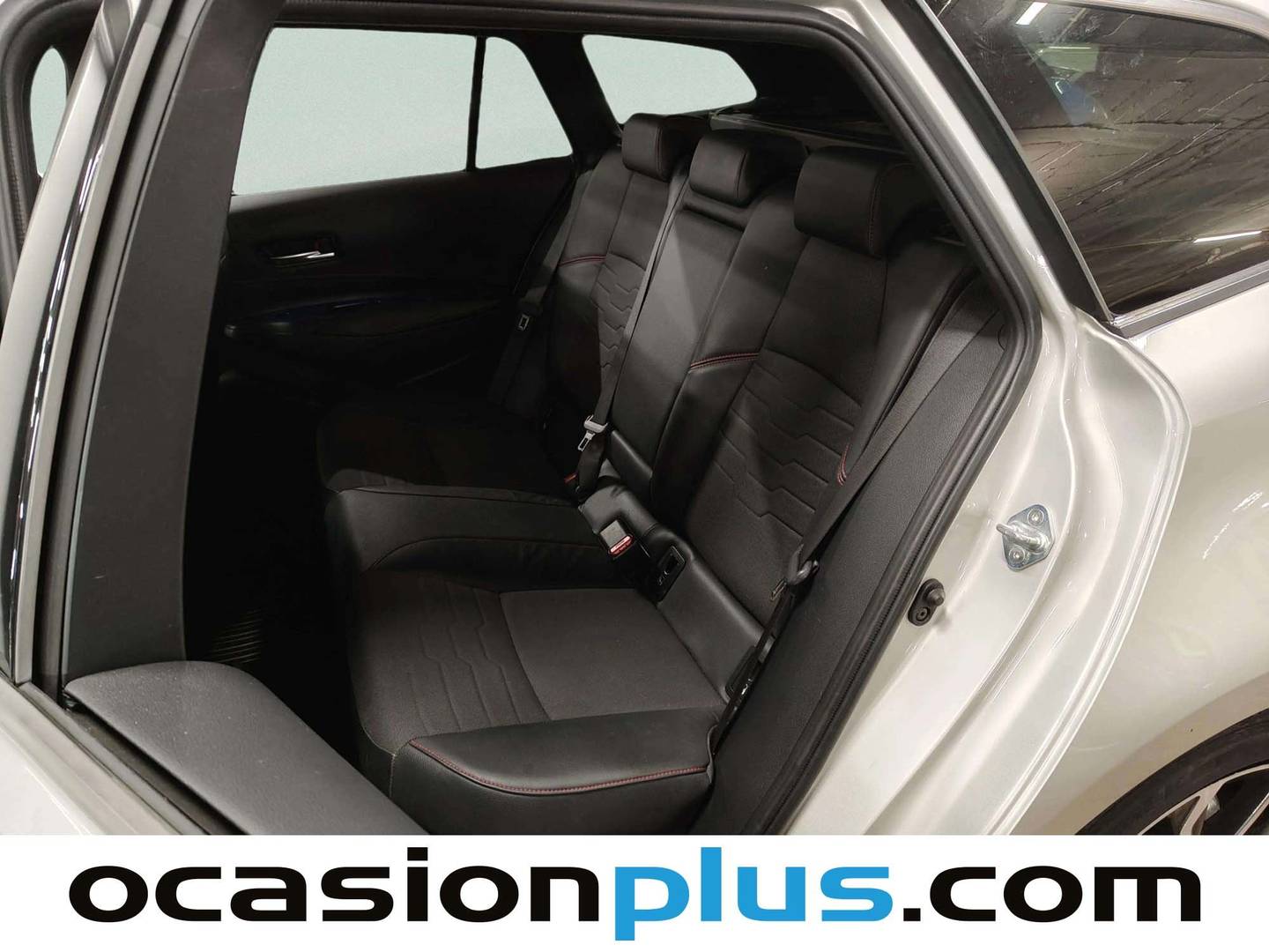 Foto Toyota Corolla Toyota Corolla Touring Sports 180H Advance 132 kW (180 CV)