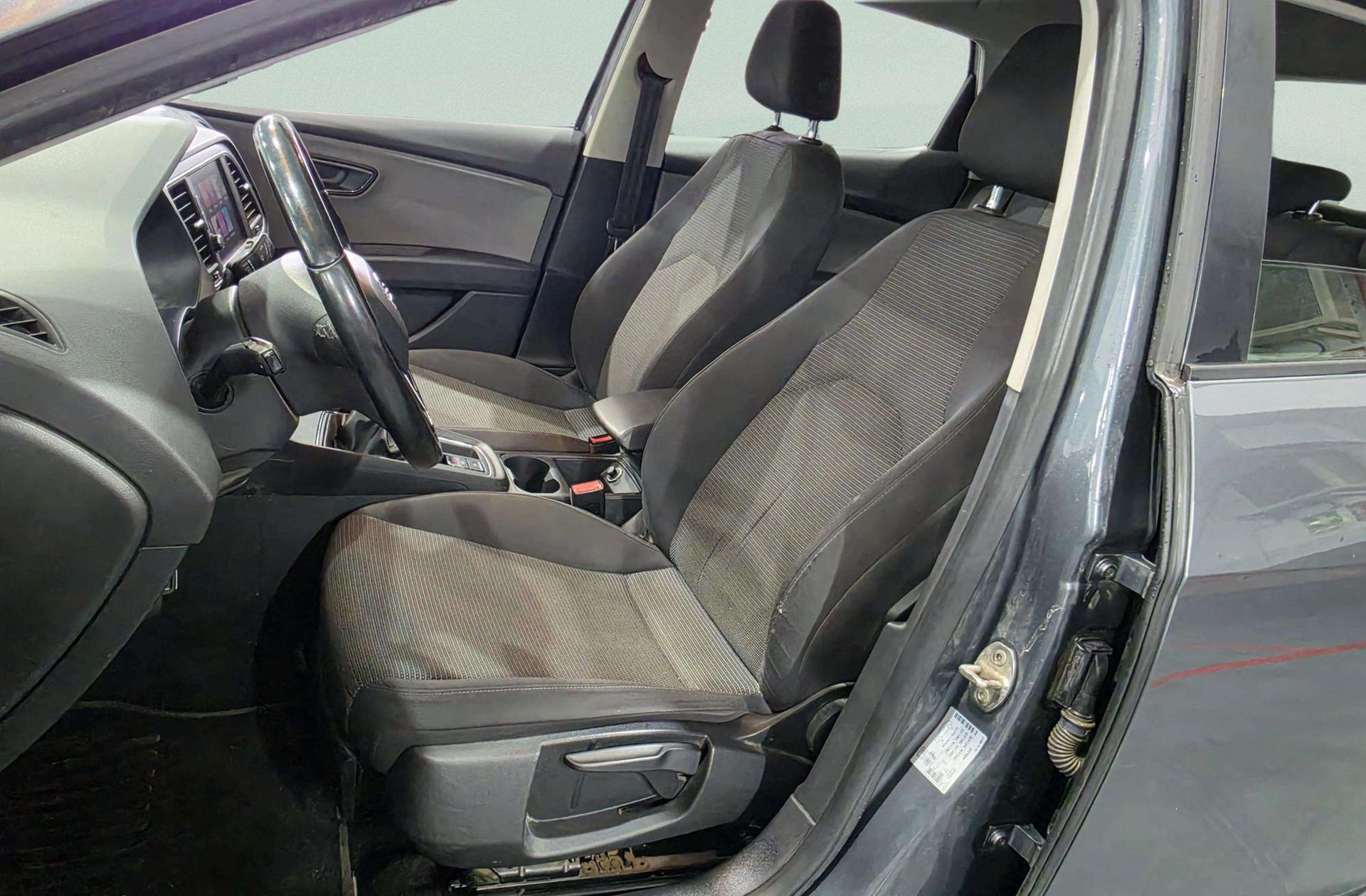 SEAT León 1.6 TDI Style - foto 9