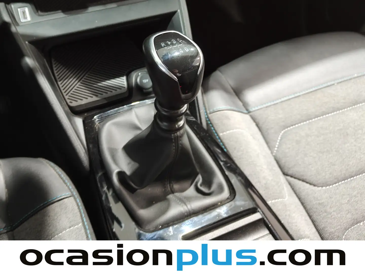 Foto Citroën C4 Citroen C4 PureTech 130 S&S 6v Feel Pack (130 CV)