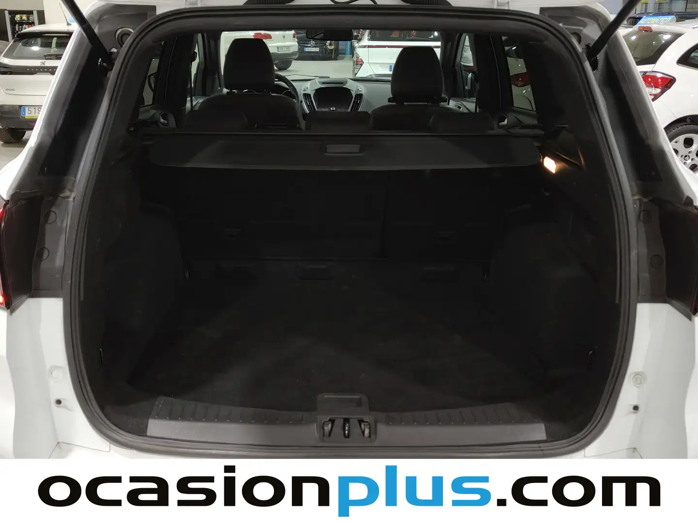 Foto Ford Kuga Ford Kuga 1.5 EcoBoost ST-Line 4x2 (120 CV)