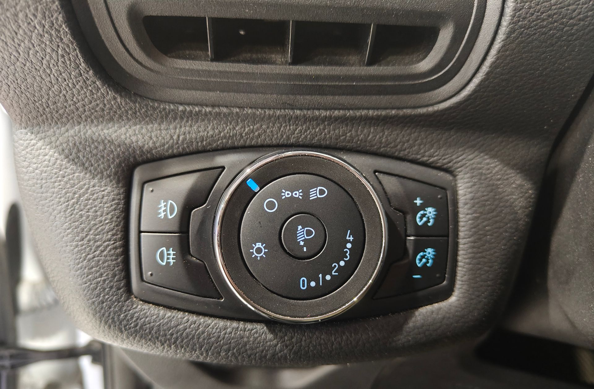 Ford B-Max 1.0 EcoBoost Trend - foto 22